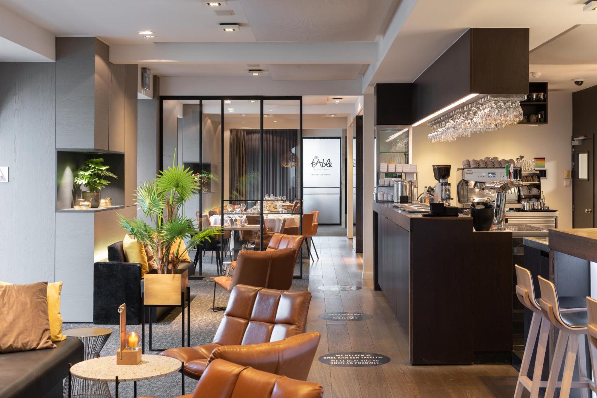 Ariane Hotel Ипер Екстериор снимка