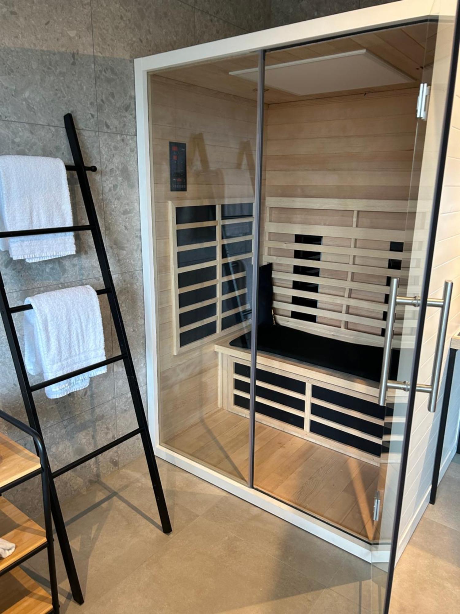 Ariane Hotel Ипер Екстериор снимка