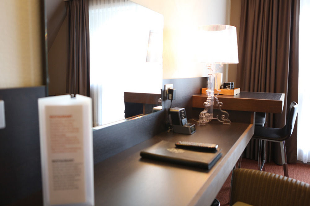 Ariane Hotel Ипер Екстериор снимка